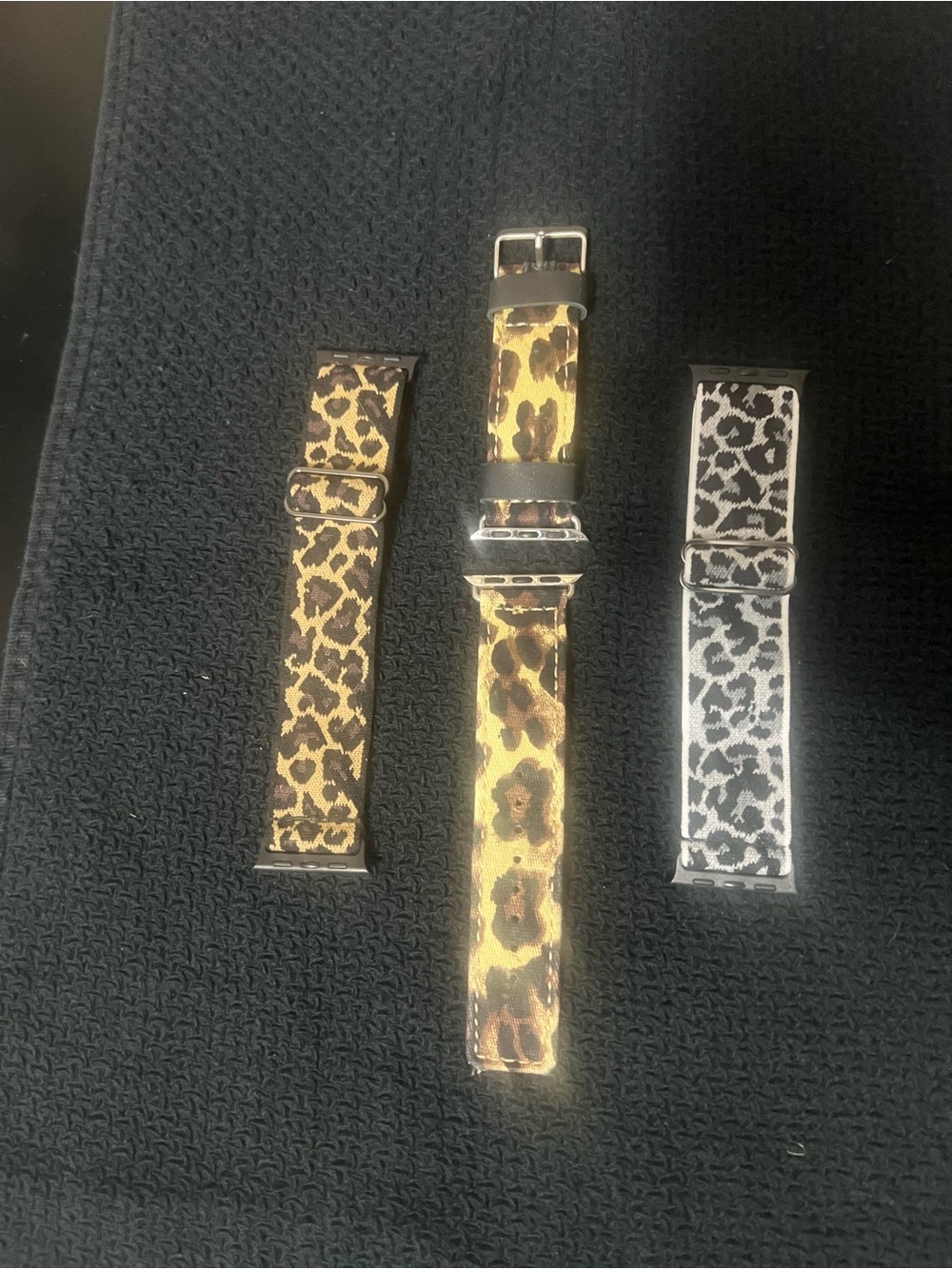 Interchangeable Leopard-Print Smartwatch Bands – Yellow, Black, Silver